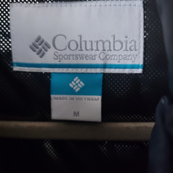 Columbia Shiny Black Puffer Jacket - Picture 5 of 6